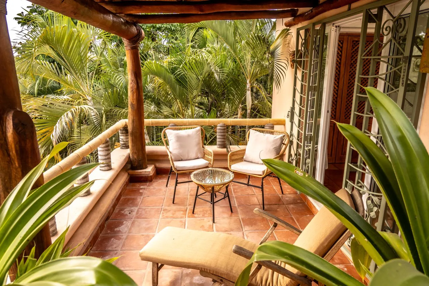 deck of bedroom 2